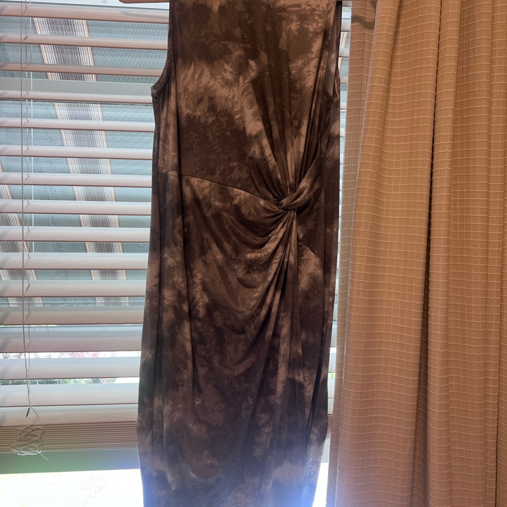 Nine Britton Brown Ruched Sheath Midi Dress